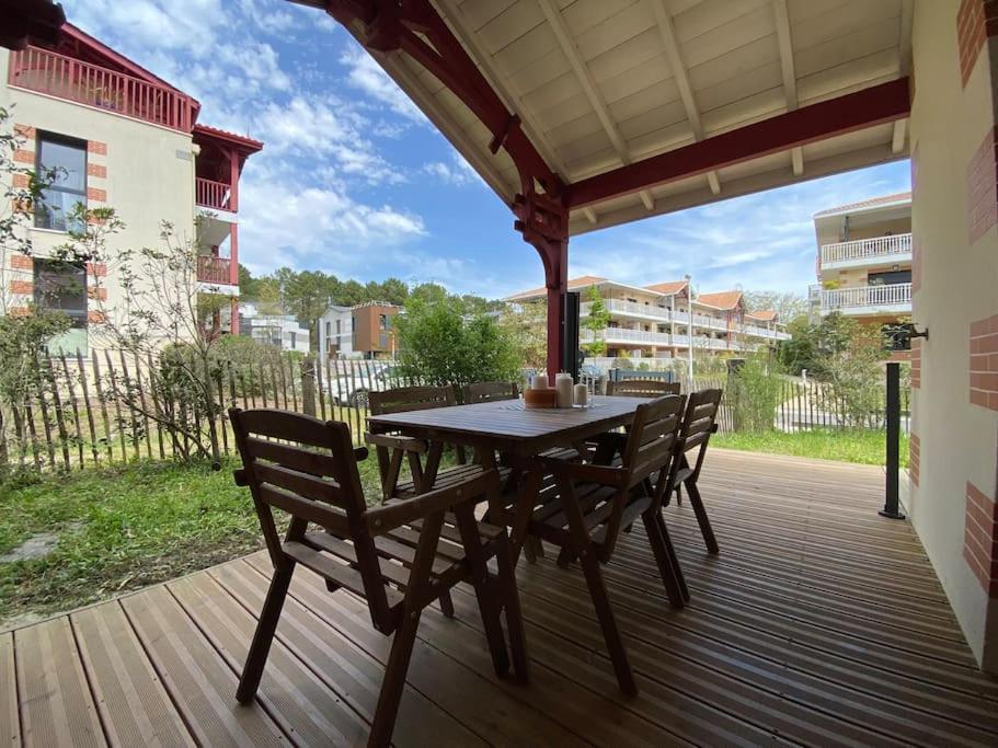 Maison Typee Arcachonnaise Avec Piscine Commune La Teste-de-Buch Exterior foto